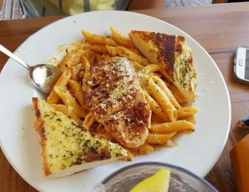 Crabby's Bar and Grill in Clearwater Beach